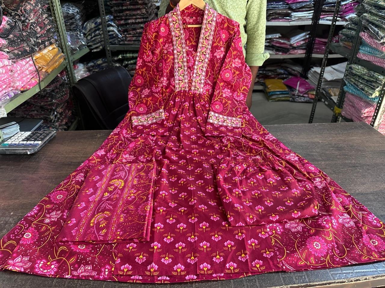 Lavender Harmony Kurta Pent With Dupatta Suit Set