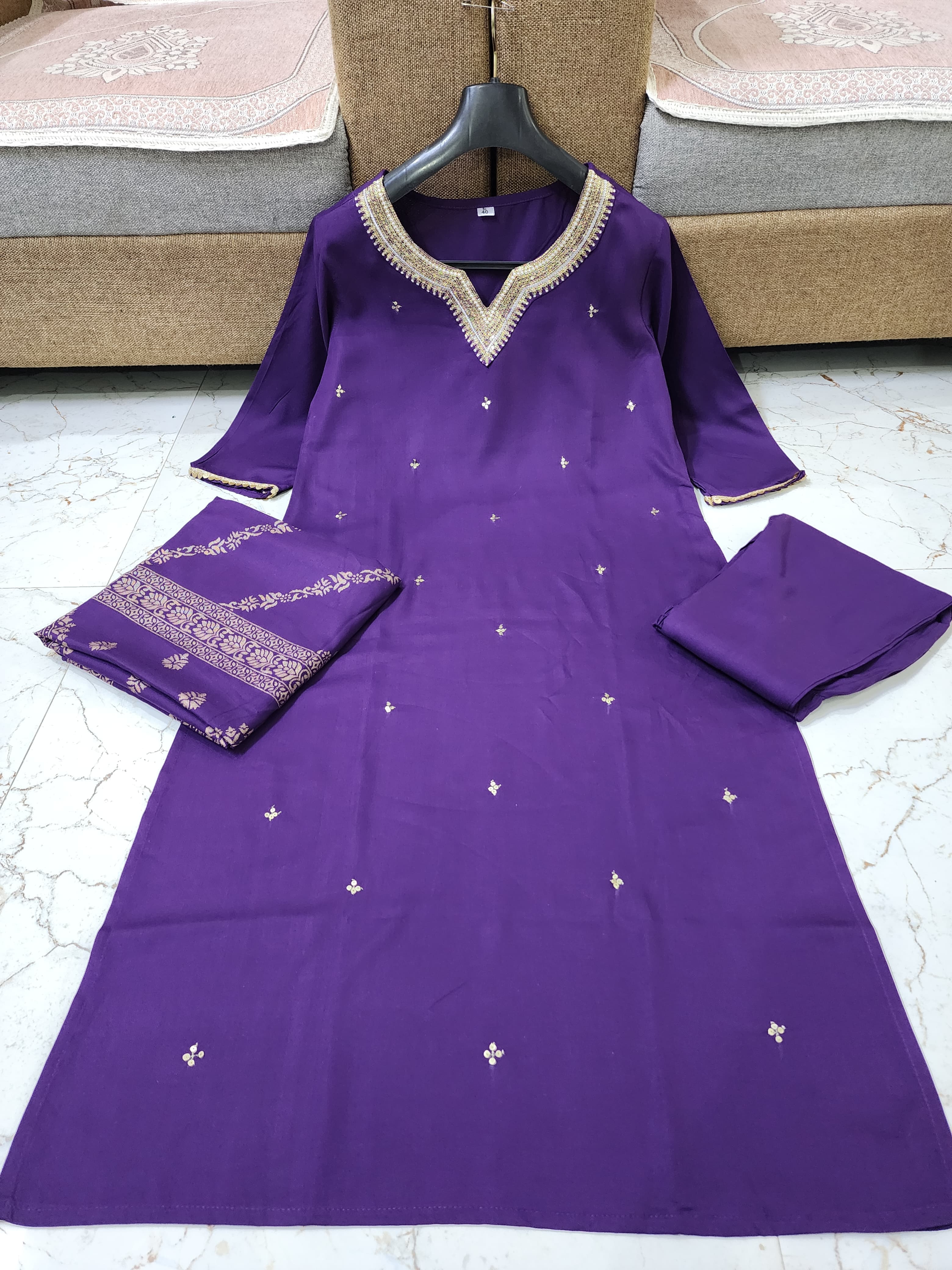 Reyon export Quality fabric kurti with pant and full Dupatta