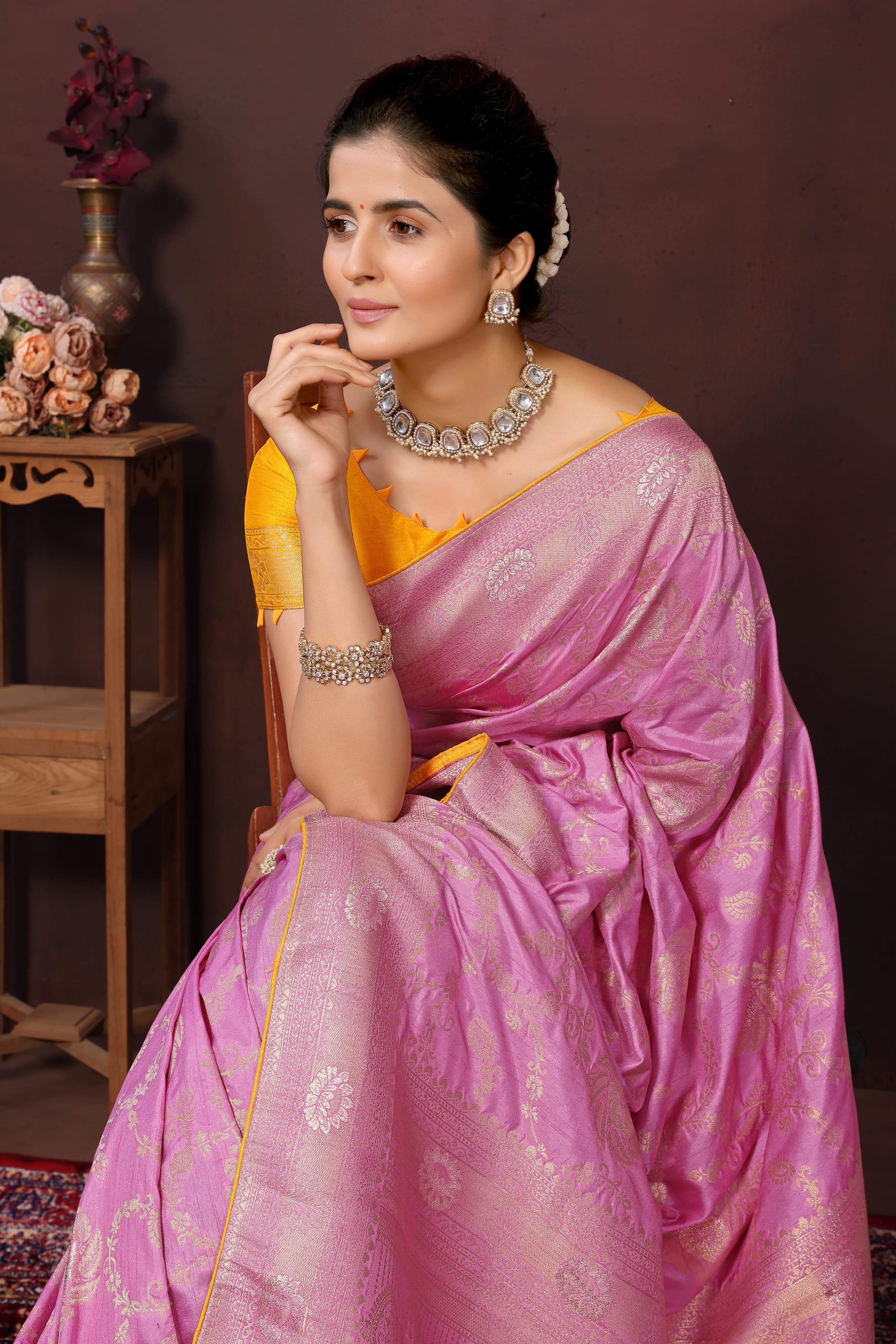 Jacquard Dola Silk Saree With Blouse