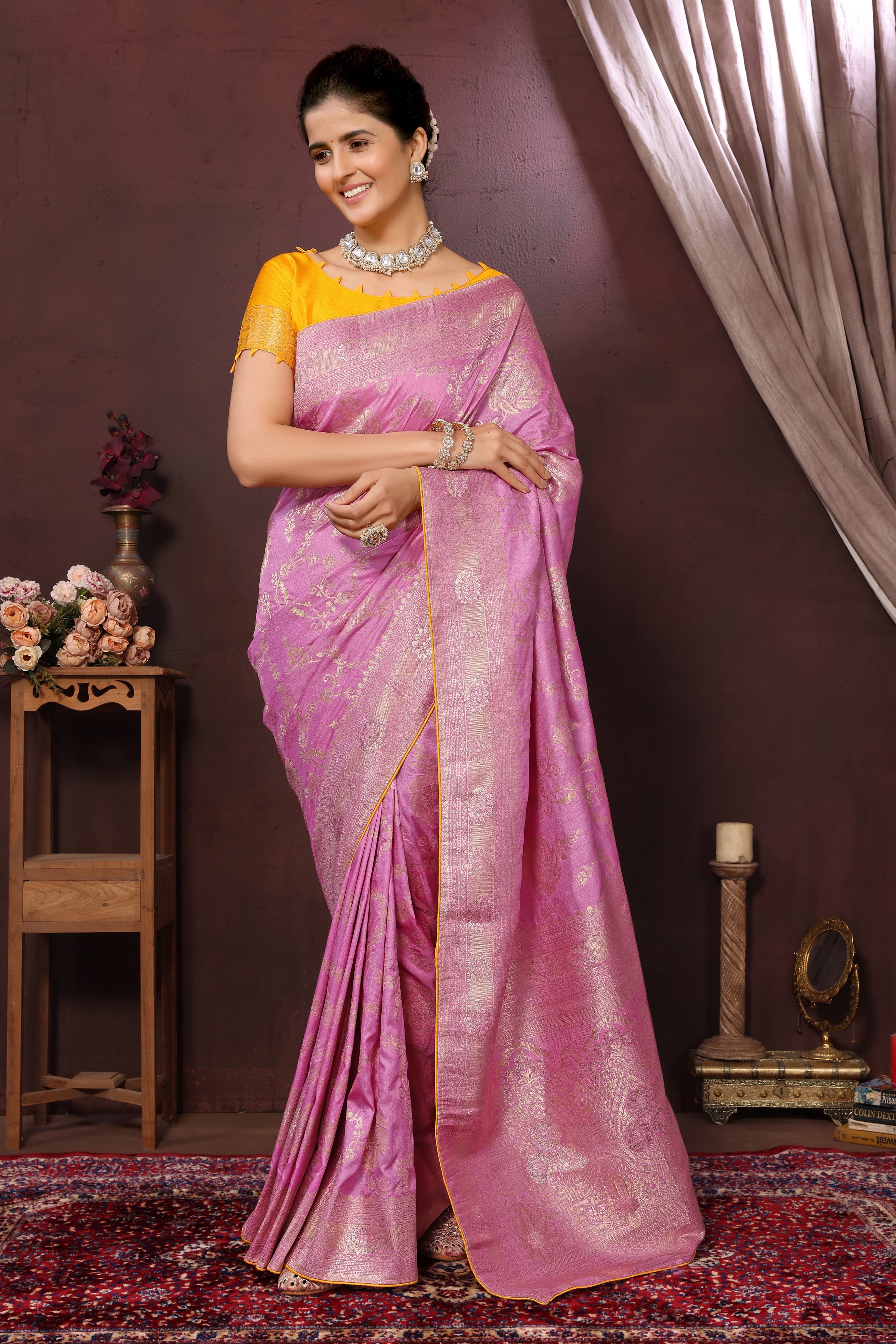 Jacquard Dola Silk Saree With Blouse