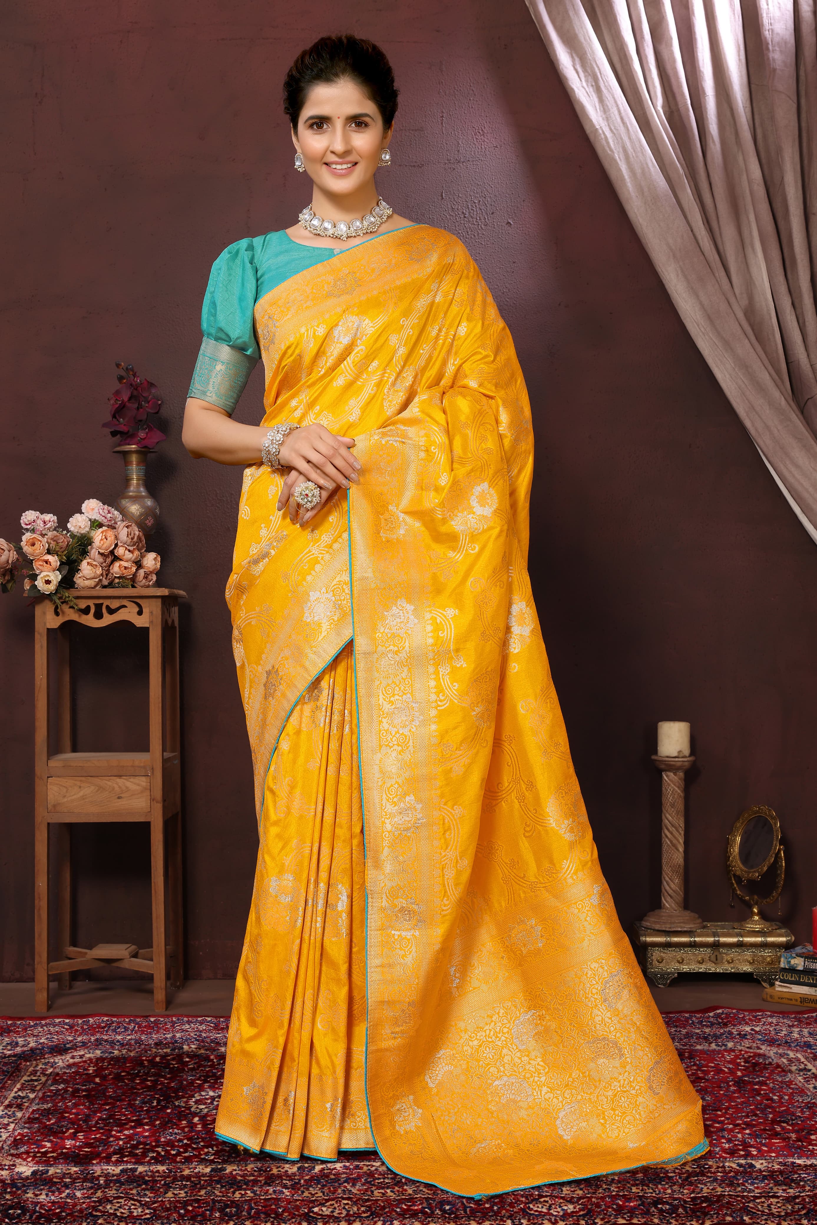Jacquard Dola Silk Saree With Blouse