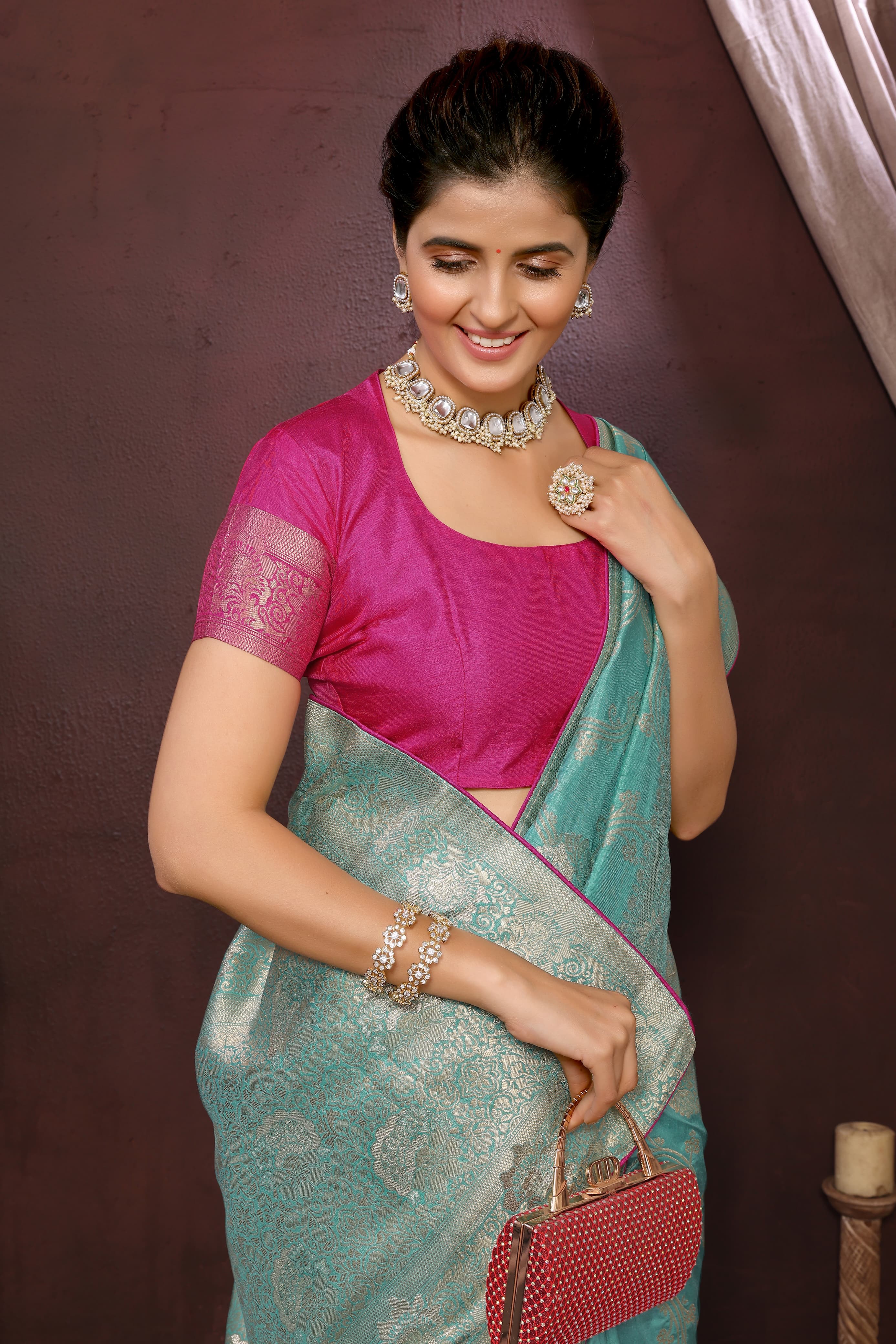 Jacquard Dola Silk Saree With Blouse
