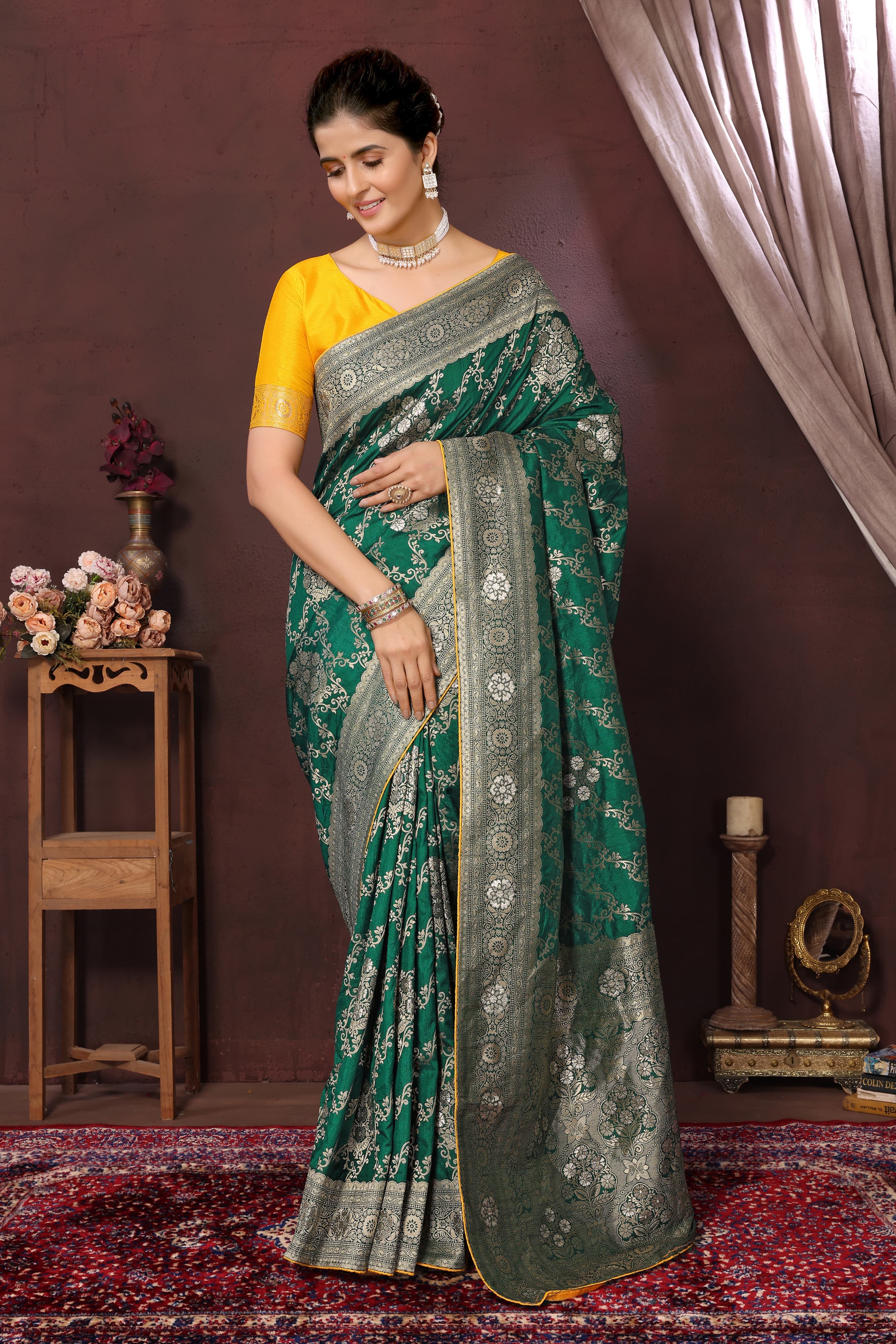 Jacquard Dola Silk Saree With Blouse