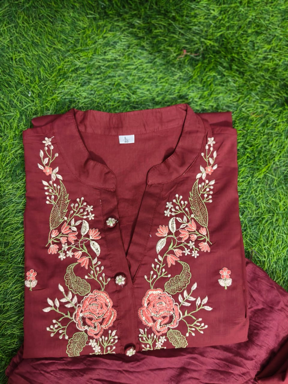 Scarlet Embroidery Cotton Suit Set