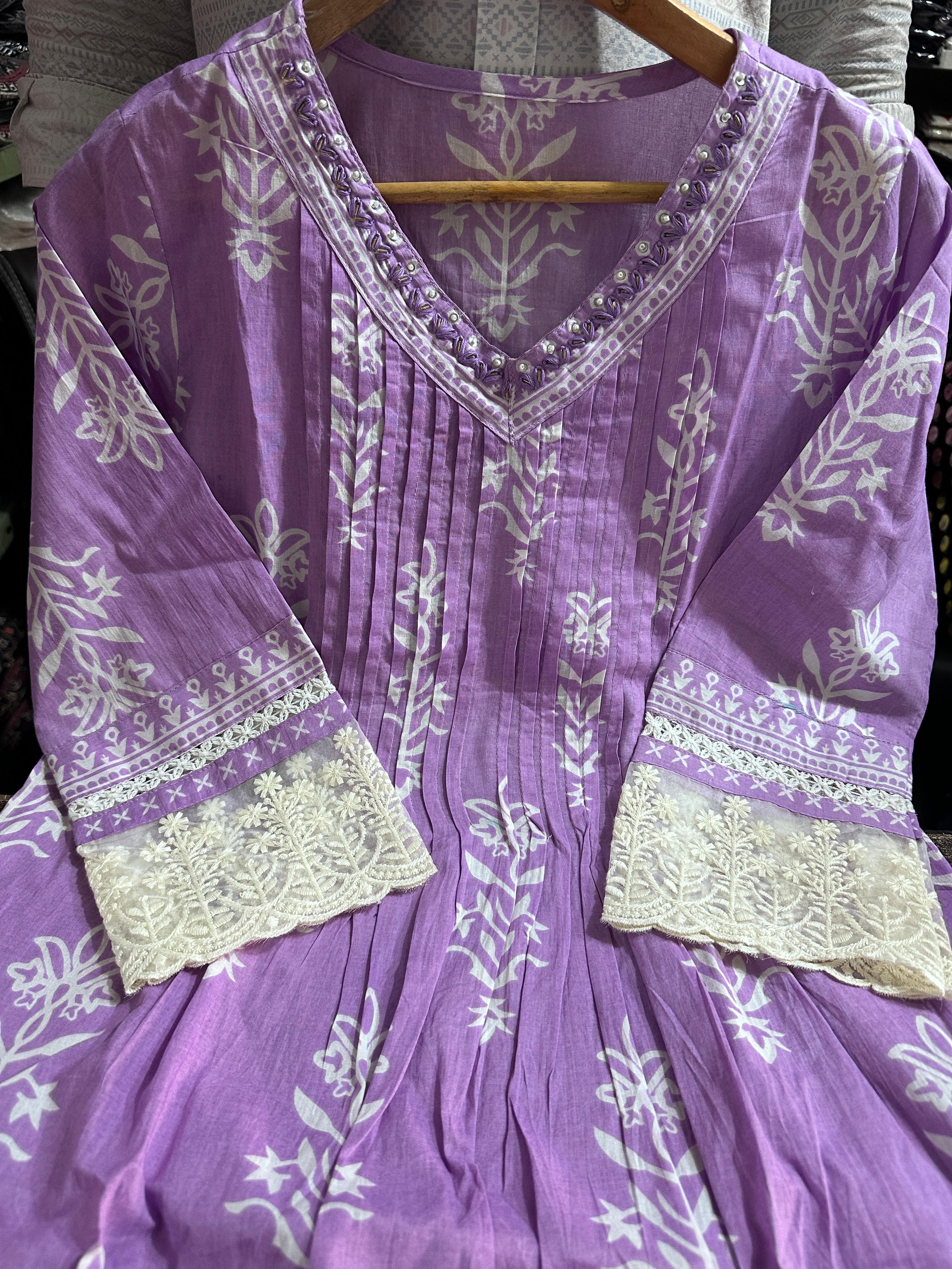 Beautiful V-Neck Grace Cotton Suit Set