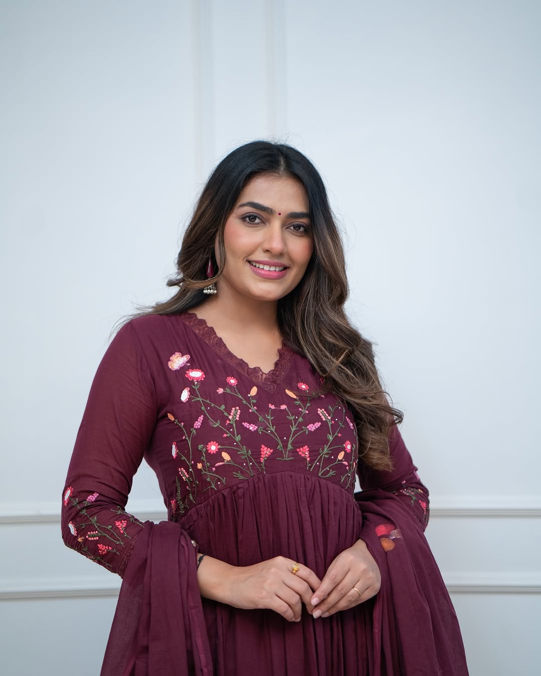 Beautiful Neck Line Embroidery Cotton Kurta Set