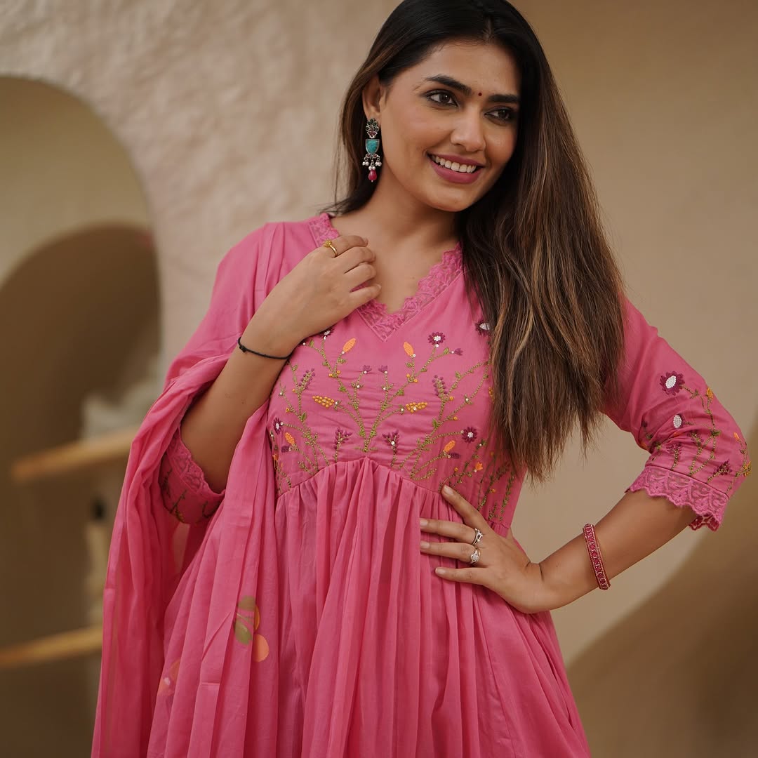 Beautiful Neck Line Embroidery Cotton Kurta Set