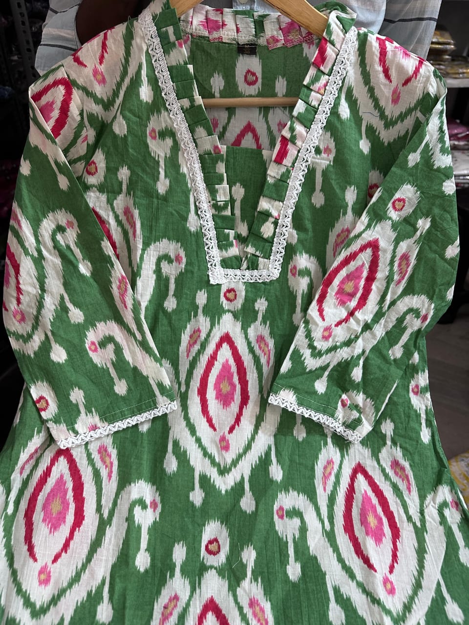 Traditional Apple-Cut Cotton Co-Ord Set