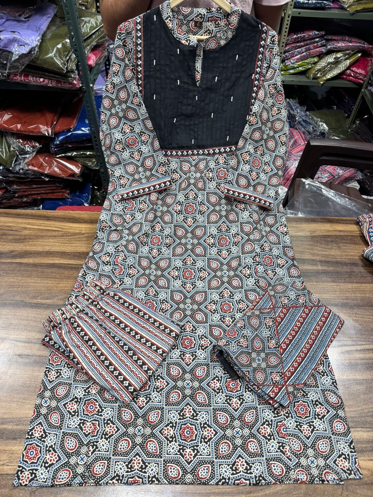 New Trending Black Azrak Fusion Cotton Suit Set