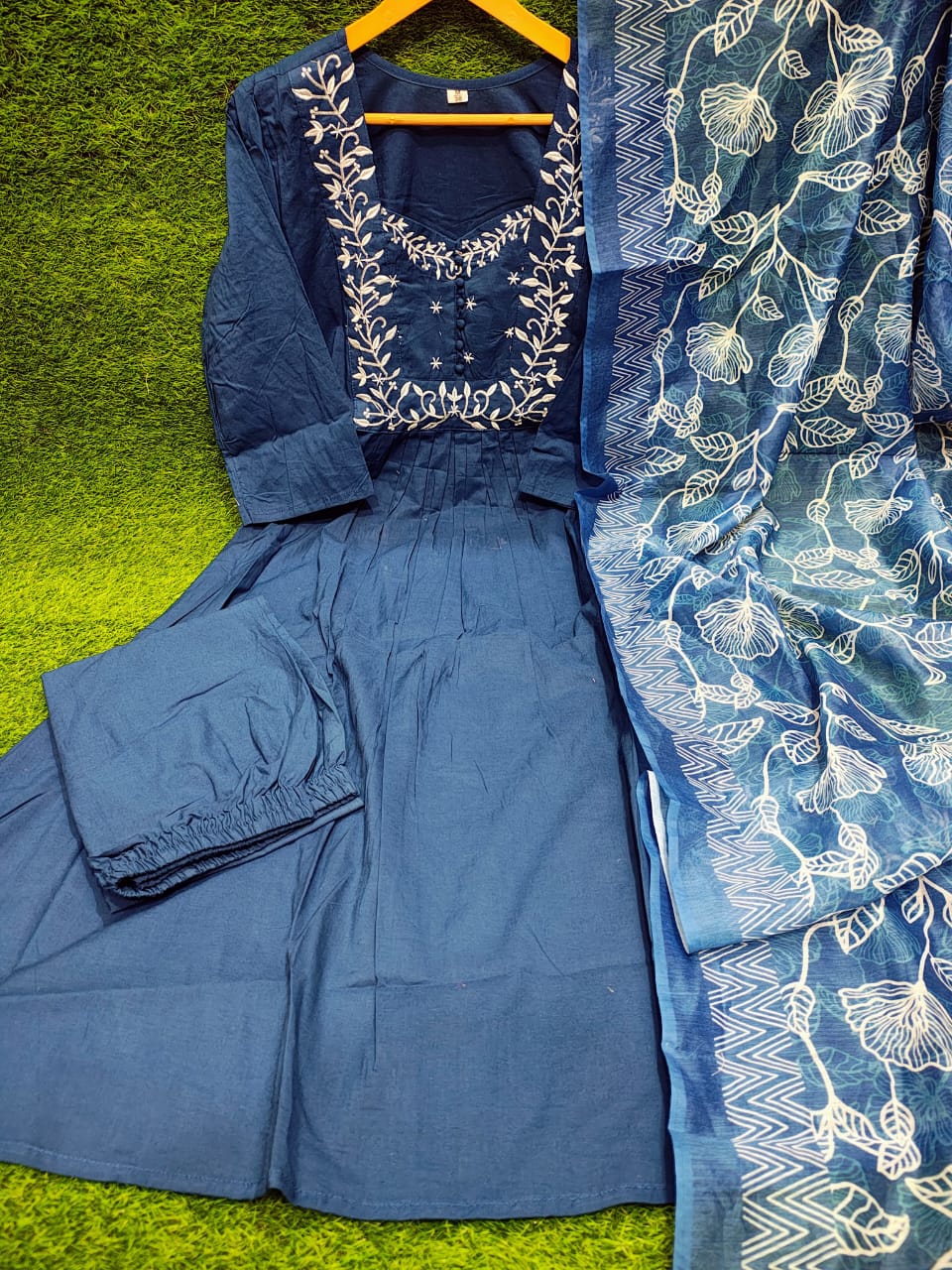 Beautiful Pure Grace Cotton Suit Set