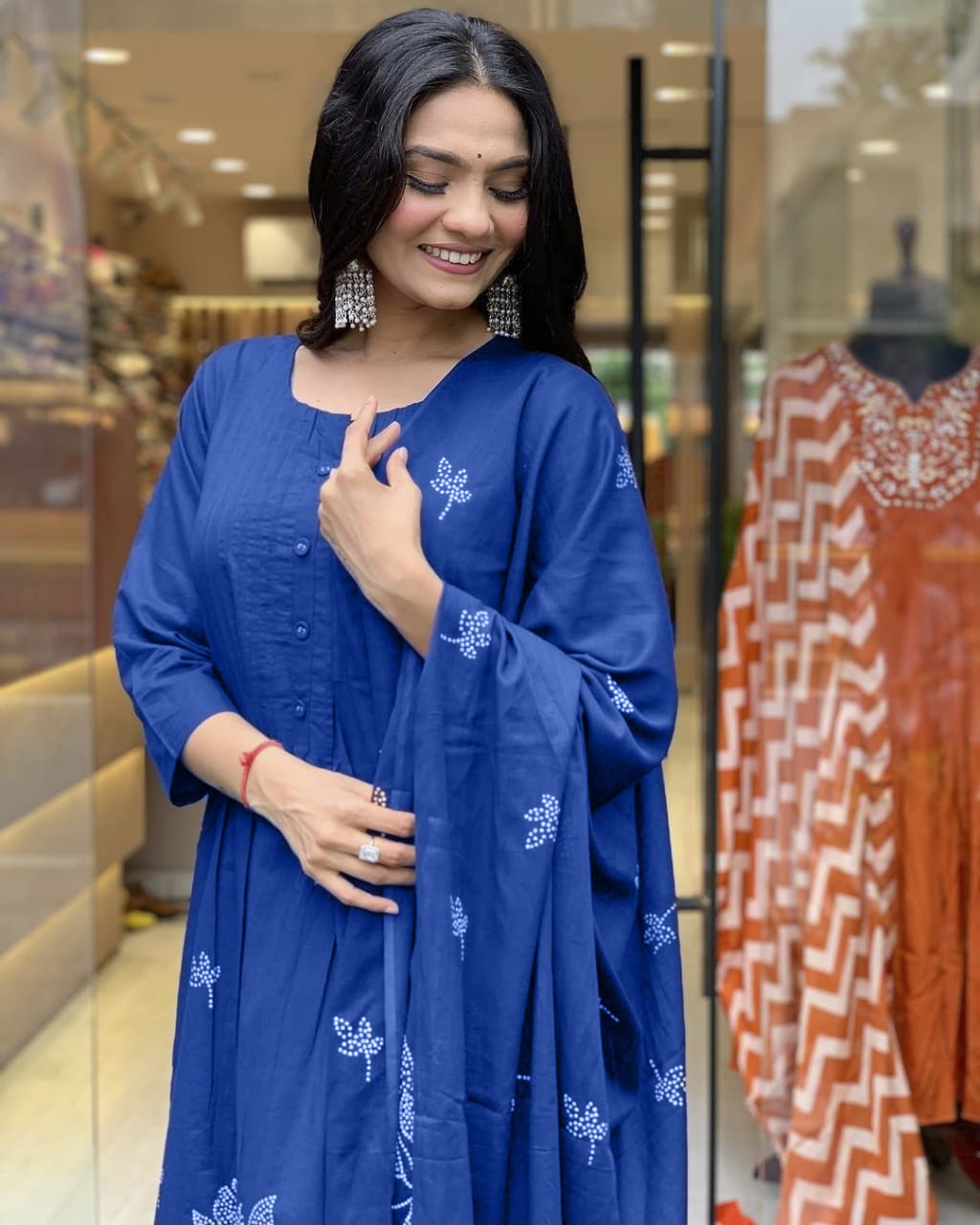 Elegance V-Neck Kurti Pant Dupatta Set