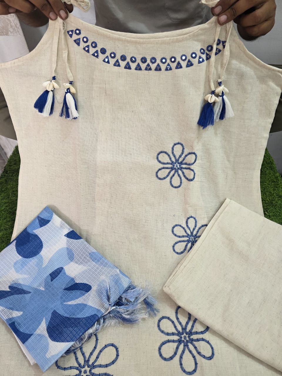 Nooraniya Cotton Flex Blue Embroidery Kurti Set