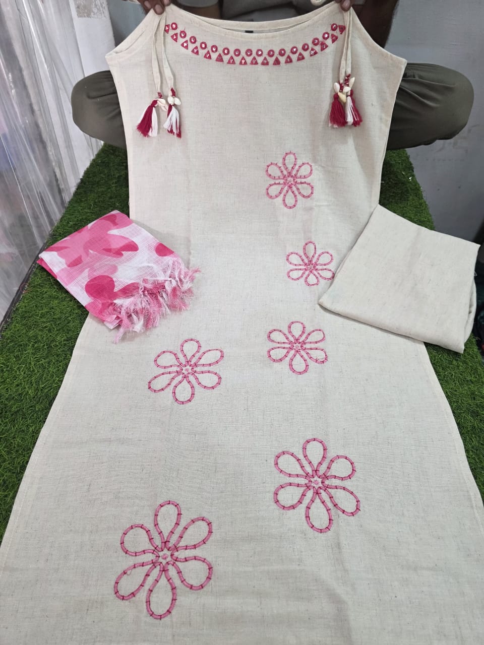 Nooraniya Cotton Flex Pink Embroidery Kurti Set