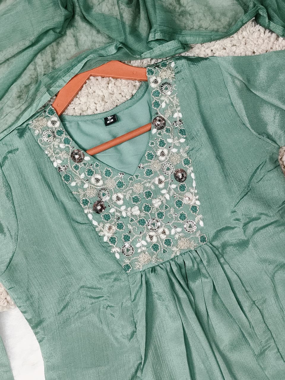 Noor-E-Gulab Embroidered Viscose Chinon Suit Set