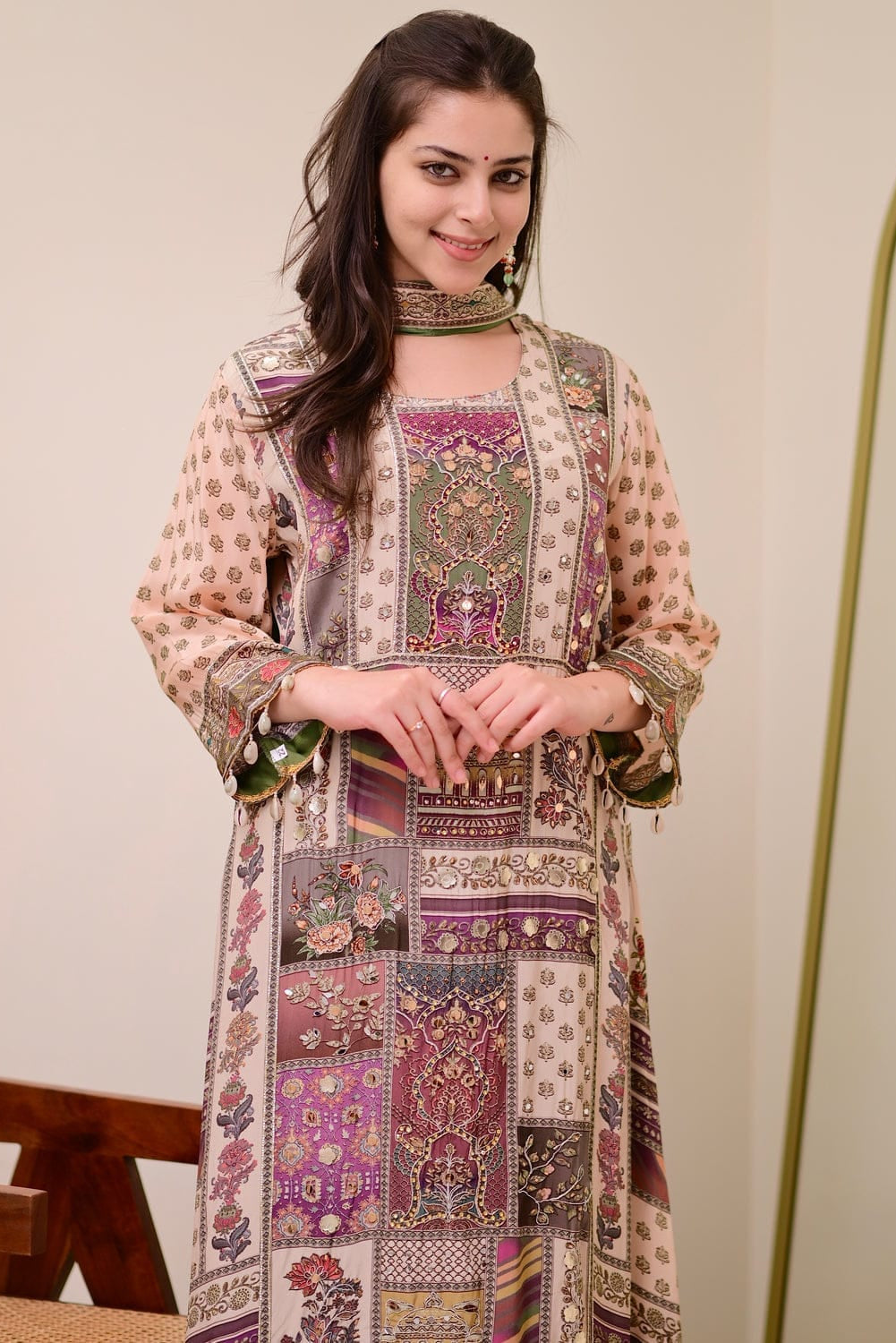 Noor-e-Rang Chinon Kurti Pant Set