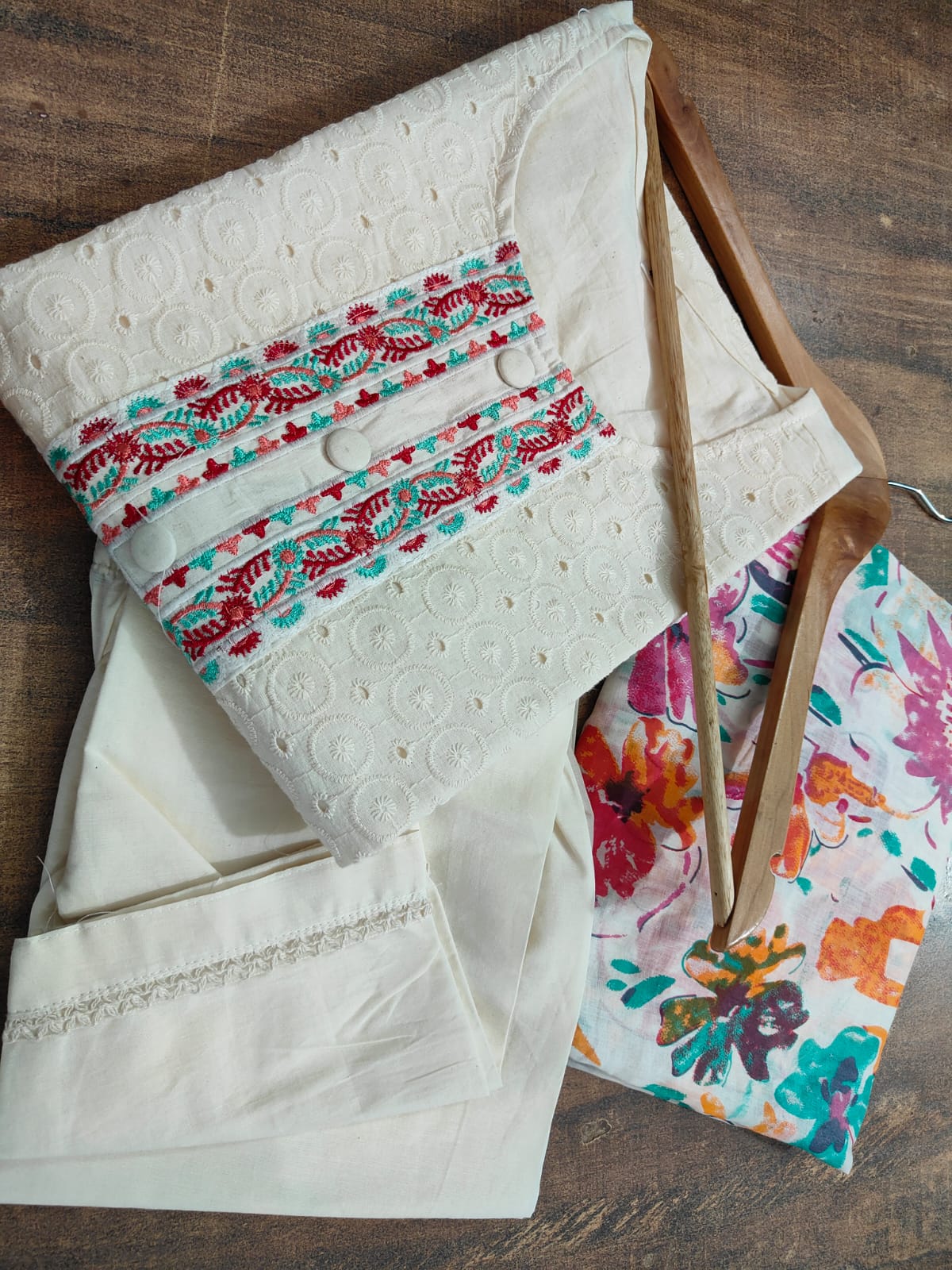 Noor-E-Nazakat White Chikankari Schiffli Cotton Suit Set