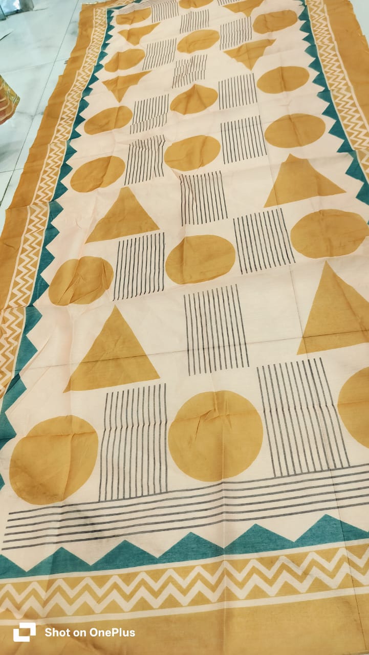 Vasanta Yellow Katha Thread & Sequin Work Cotton Slub Suit Set