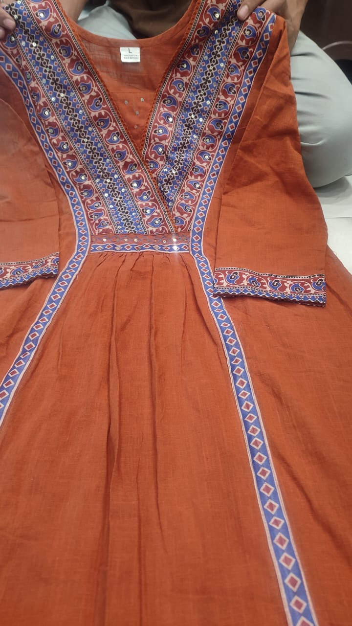 Vasanta Orange Katha Thread & Sequin Work Cotton Slub Suit Set