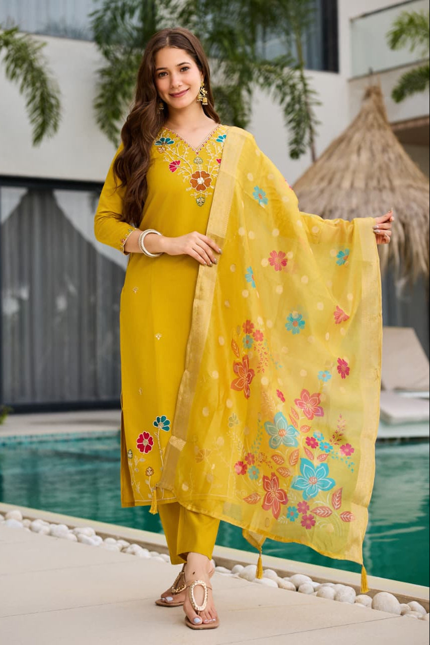 Sunehri Gadhwal Glow Embroidered Kurti Pant Dupatta Set