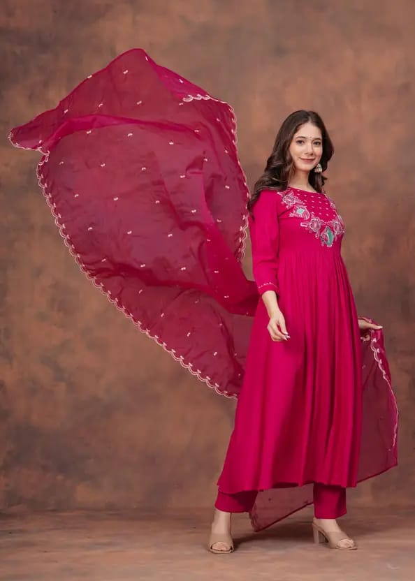 Pink Silk Grace Embroidered Kurti Pant Dupatta Set