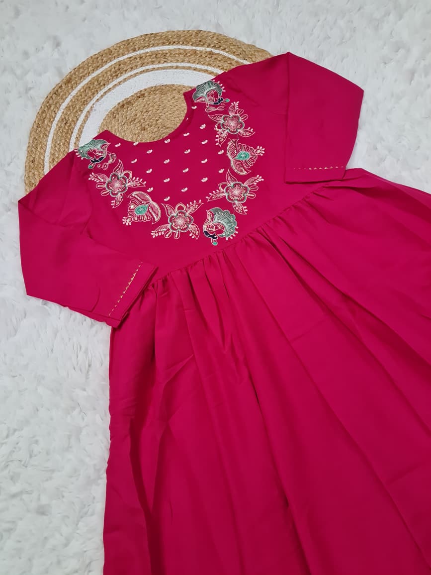 Pink Silk Grace Embroidered Kurti Pant Dupatta Set