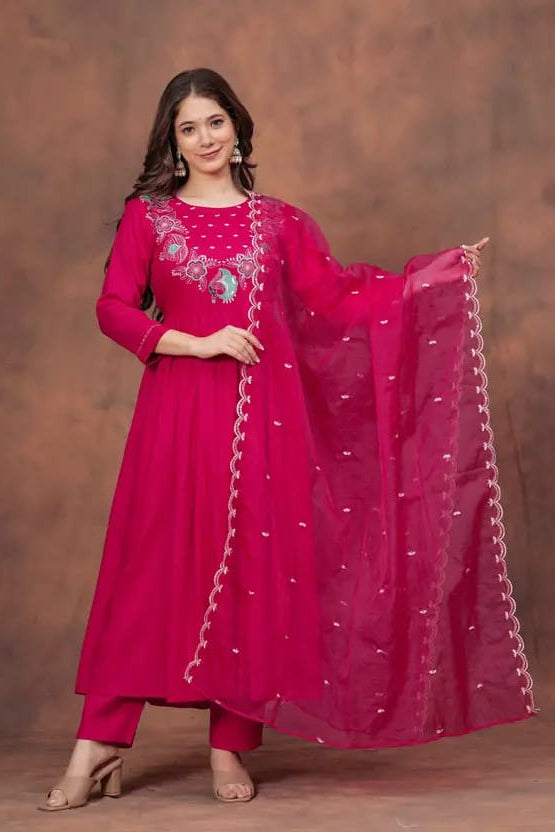 Pink Silk Grace Embroidered Kurti Pant Dupatta Set