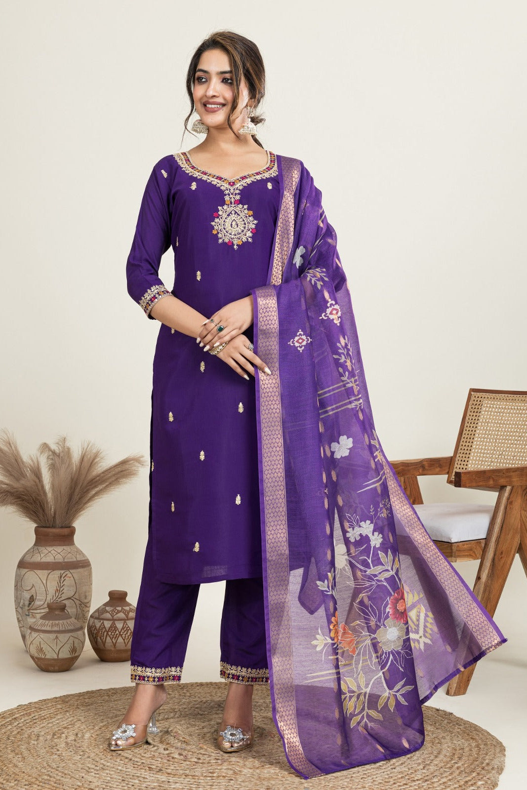 Sequins Embroidered Cotton Suit Set