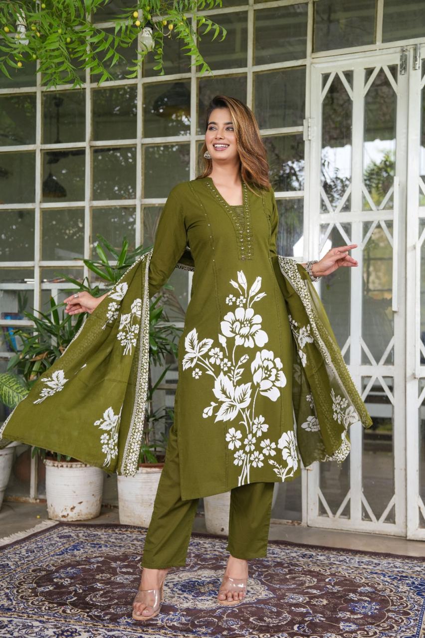 Nazaakat Handcrafted Cotton Kurti Pant Dupatta Set