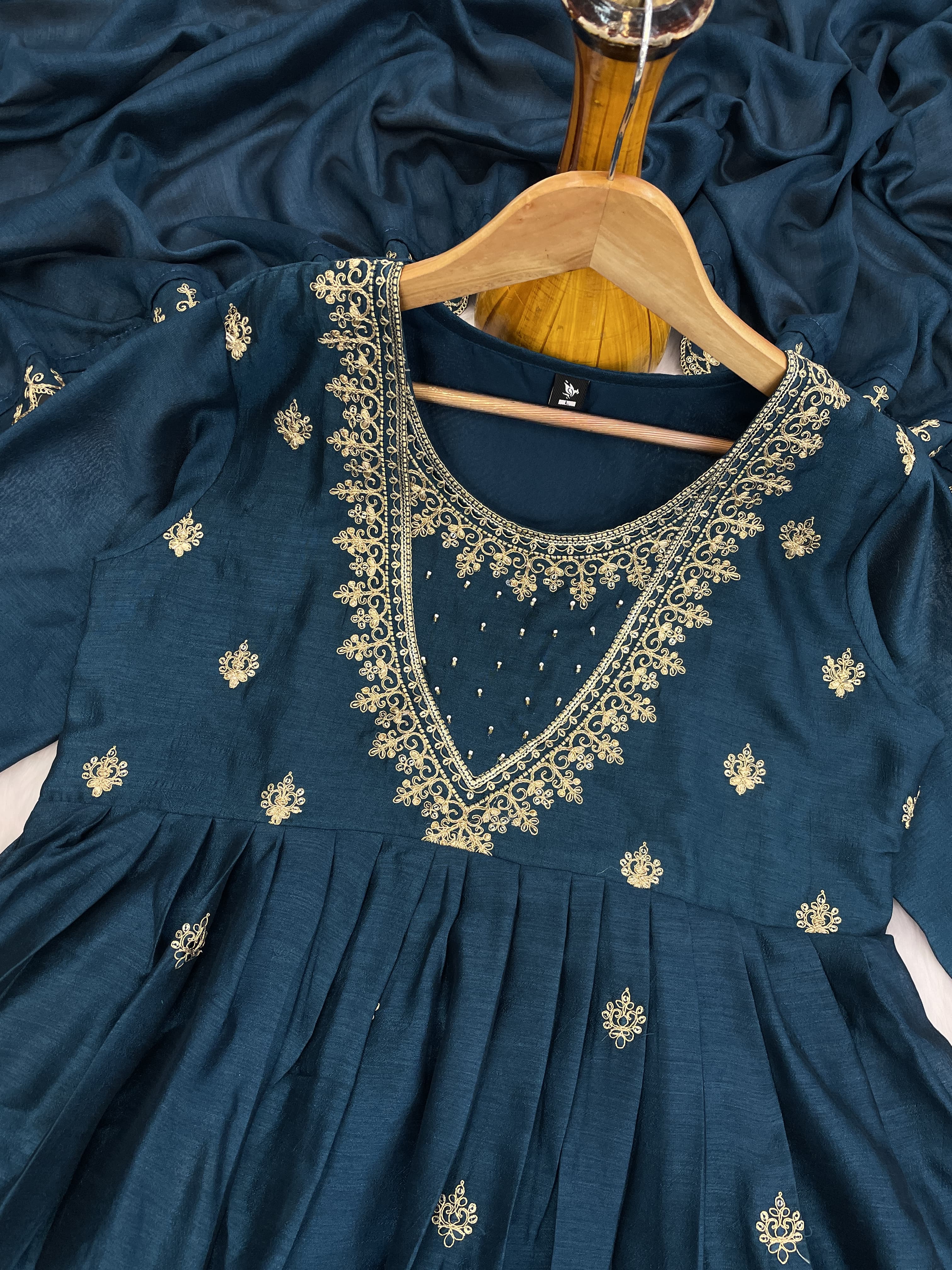 Shanaya Morpanki Vichitra Silk Embroidered Kurta Set