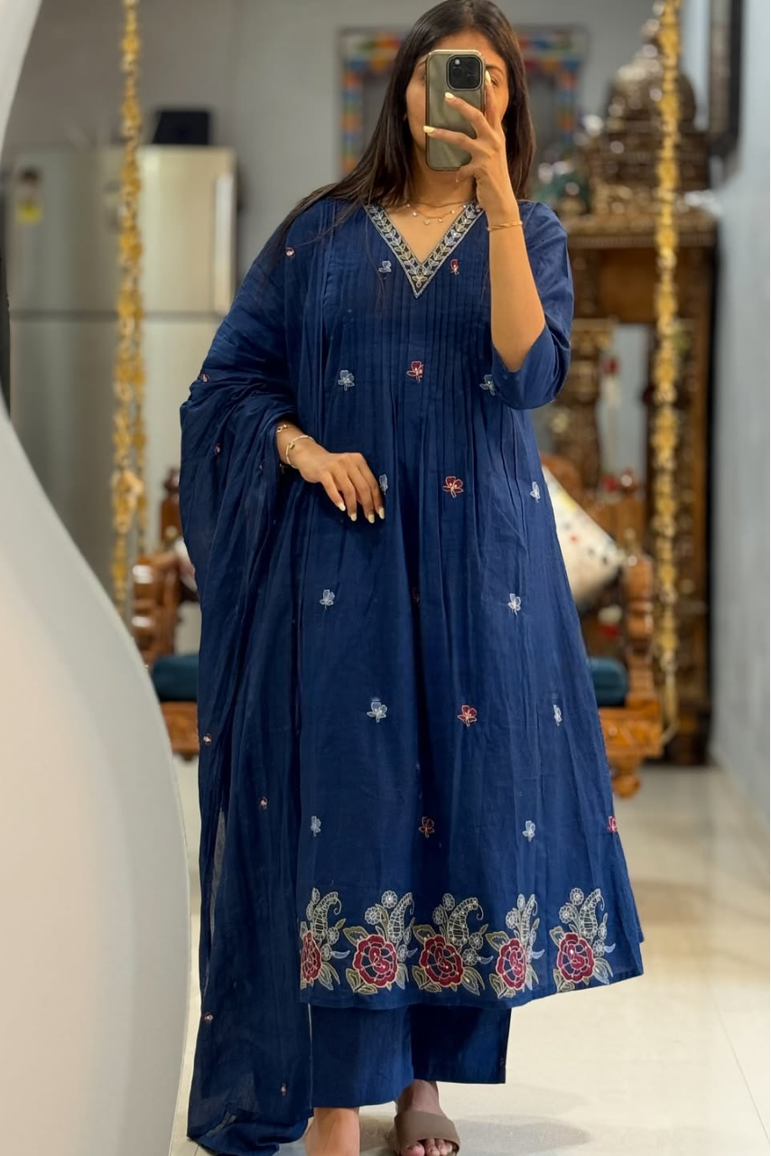 New Design Cotton Embroidered Suit Set