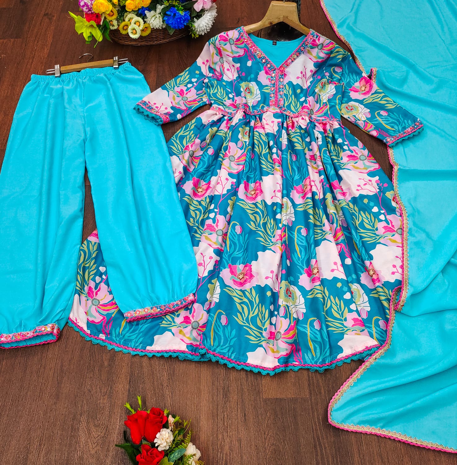 New Launching Muslin Alia Cut Suit Set