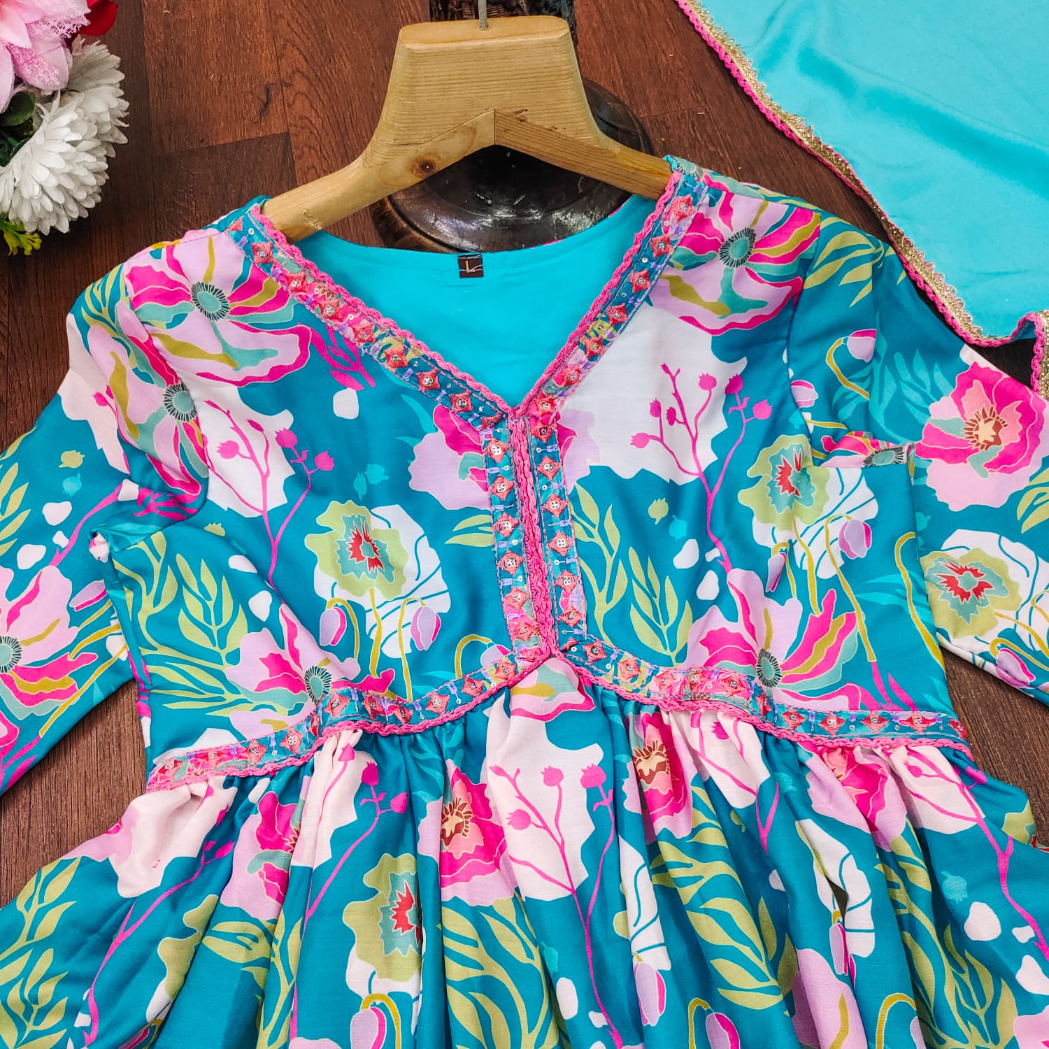 New Launching Muslin Alia Cut Suit Set