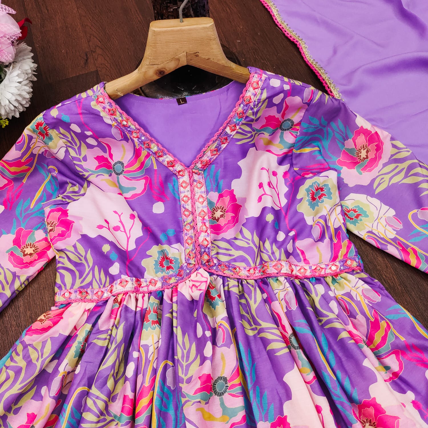 New Launching Muslin Alia Cut Suit Set