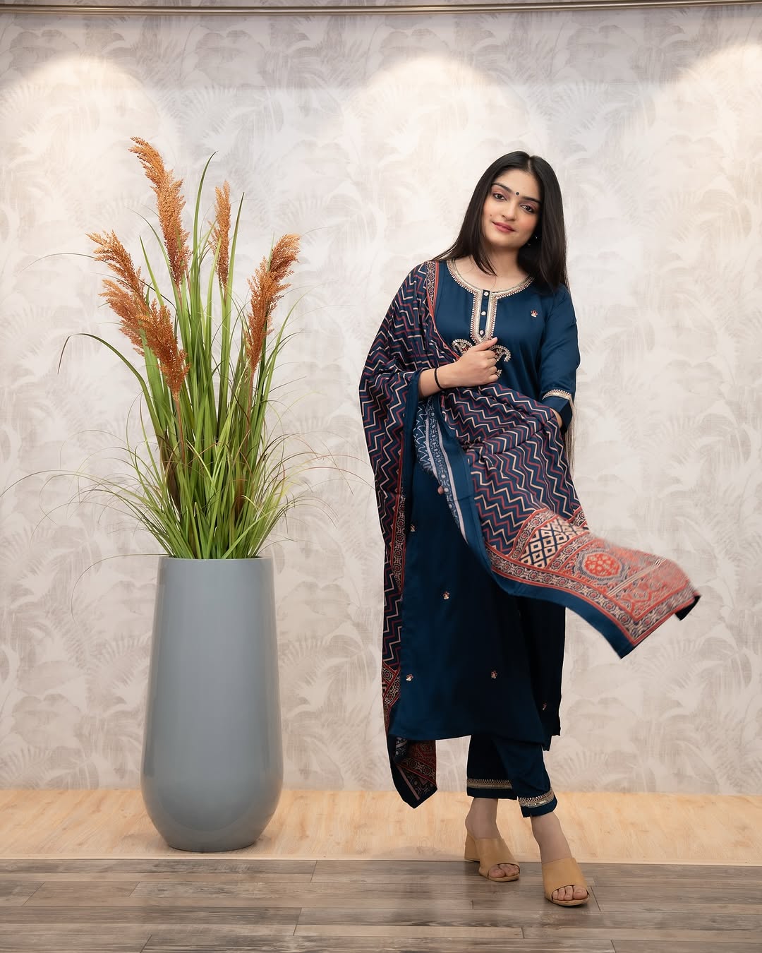 Kashmiriya Sequence Kurta Pant And Dupatta Set
