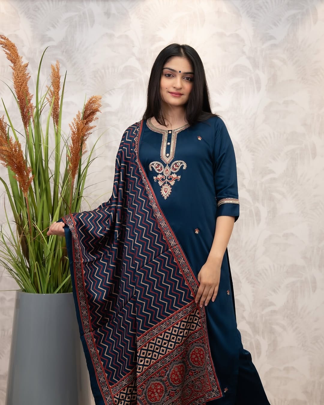 Kashmiriya Sequence Kurta Pant And Dupatta Set