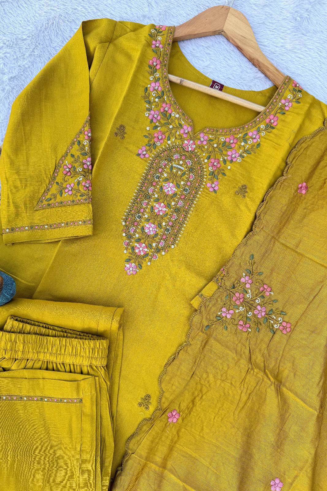 Mehendi Sugandha Designer 3-Piece Set