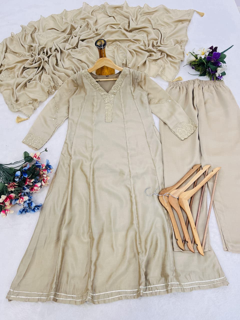 Zareen Aura Embroidered Anarkali Kurti Pant Set