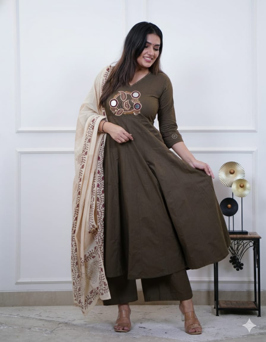 Mehendi Varnika Anarkali Suit Set