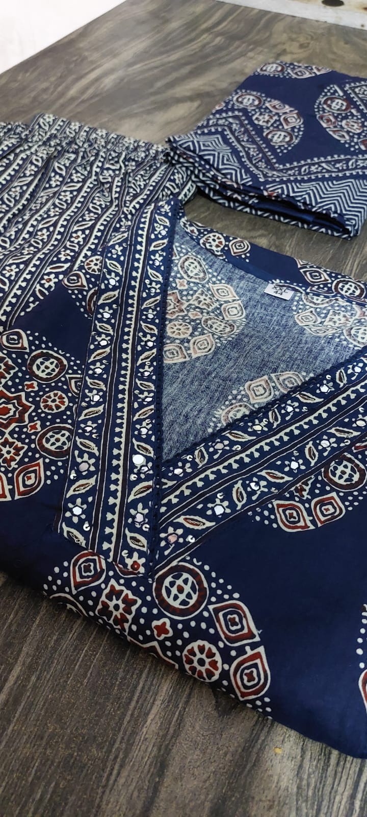 Peetambara Azrak Floral V-Neck Cotton Suit Set