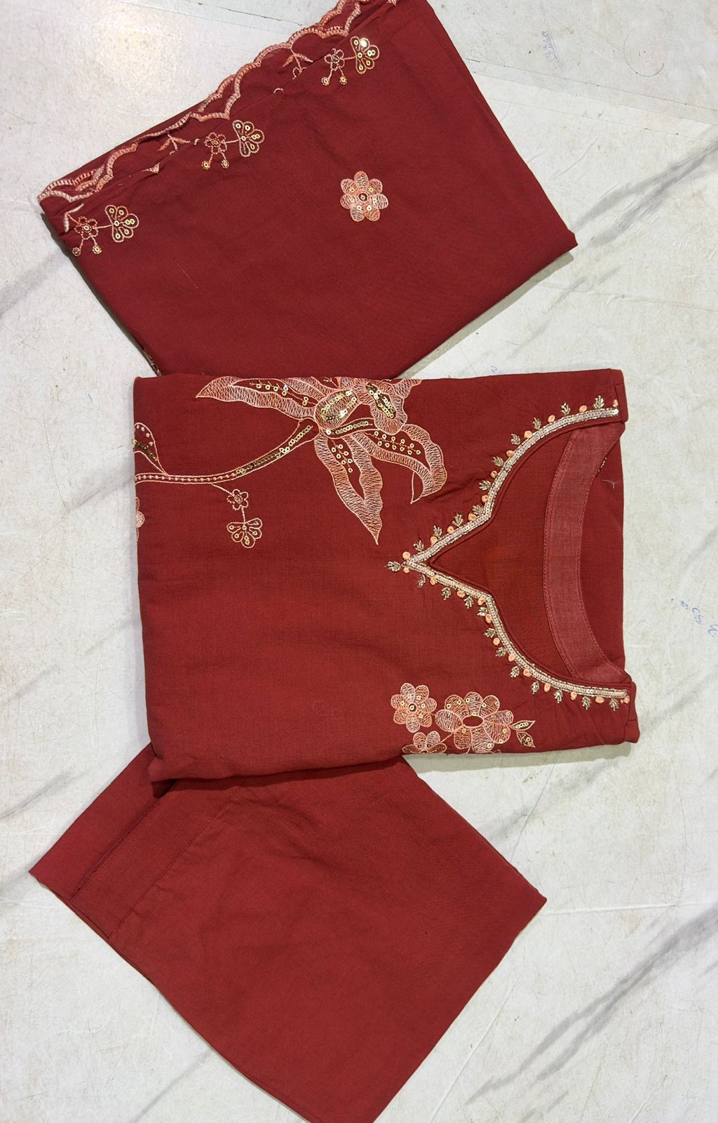 Mridvanshi Handwork Embroidered Cotton Kurta Set
