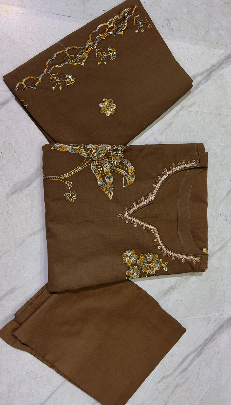 Mridvanshi Handwork Embroidered Cotton Kurta Set
