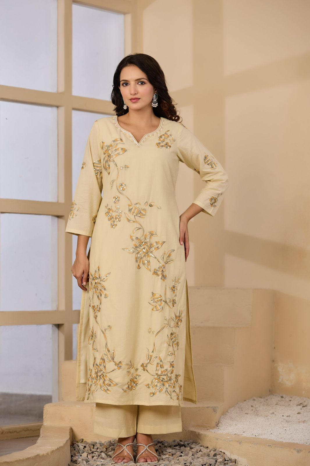 Mridvanshi Handwork Embroidered Cotton Kurta Set