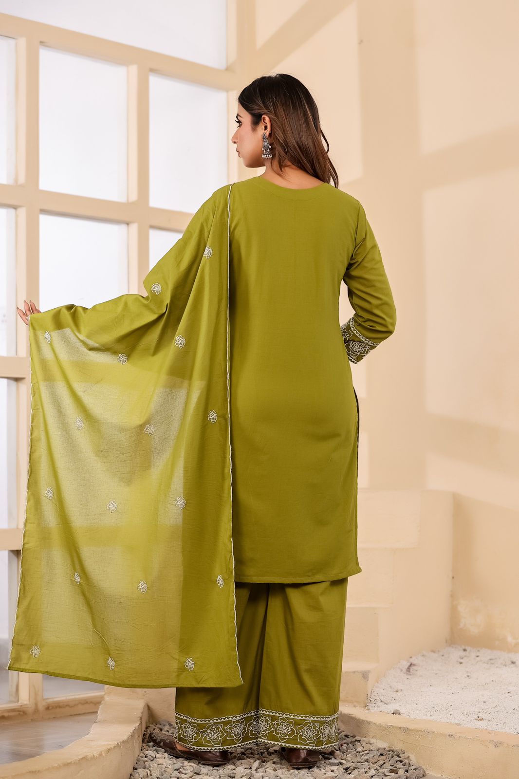 Shyamalika Handwork Embroidered Cotton Kurta Set
