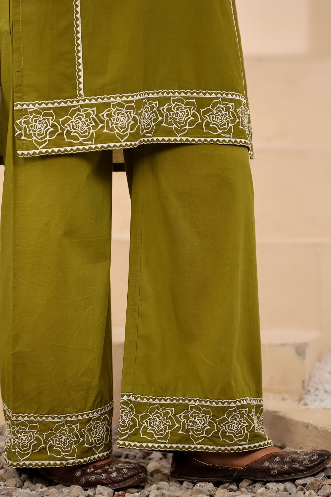 Shyamalika Handwork Embroidered Cotton Kurta Set