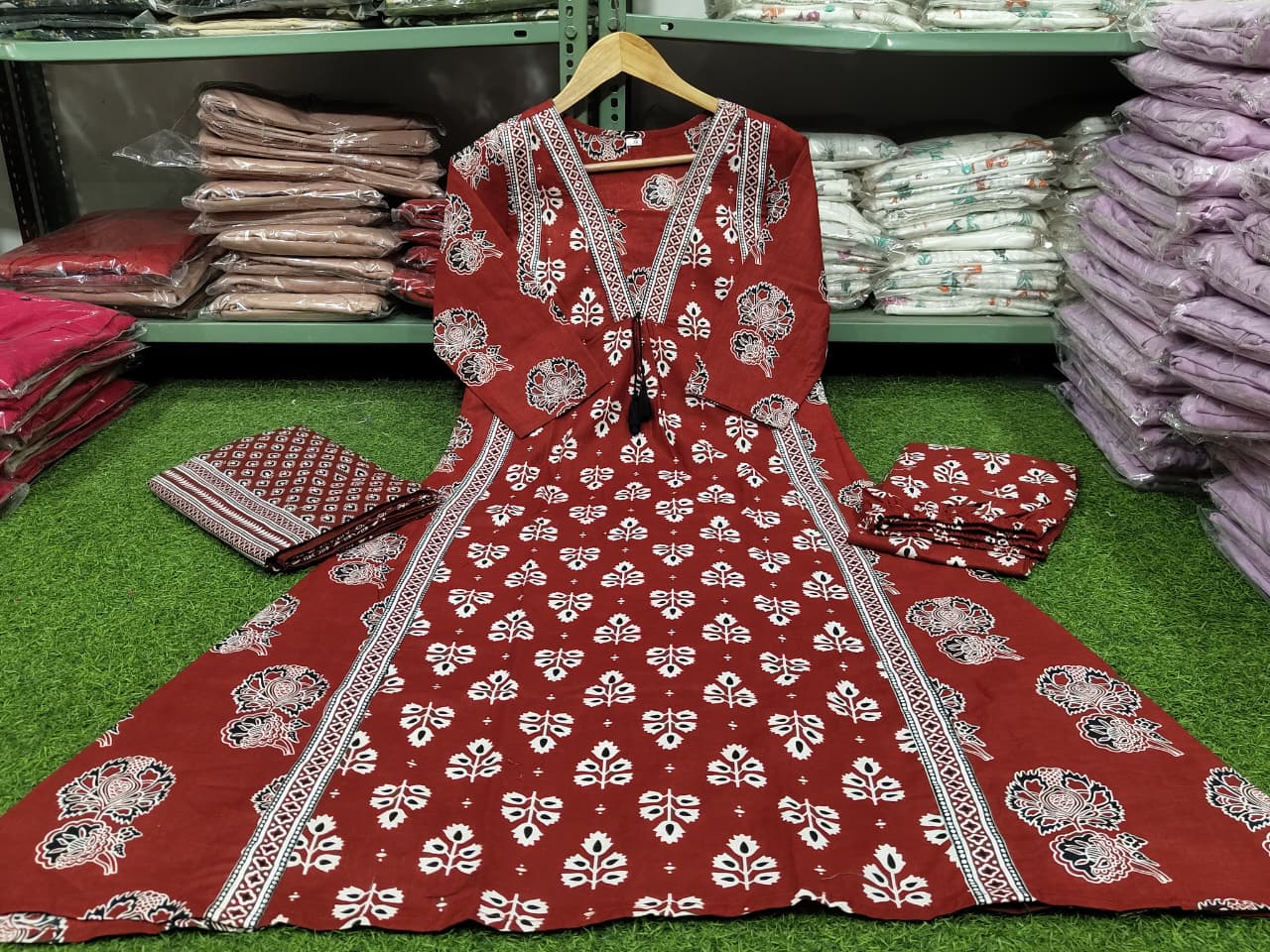 Tassel Work Cotton A-Line Suit Set
