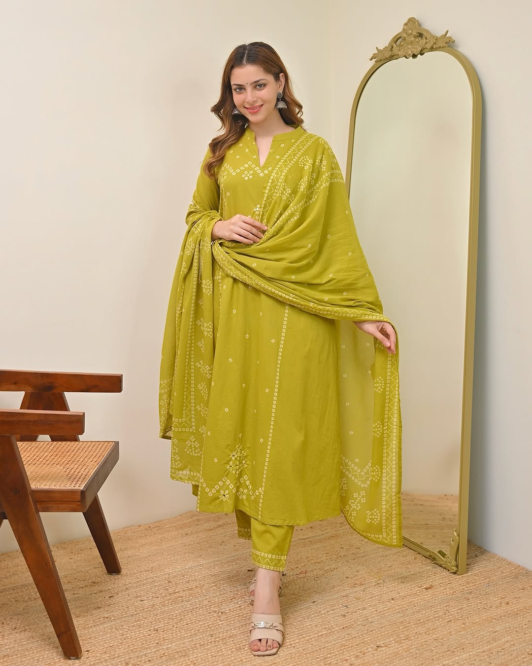Kesariya Bandhej Handwork Cotton Suit Set