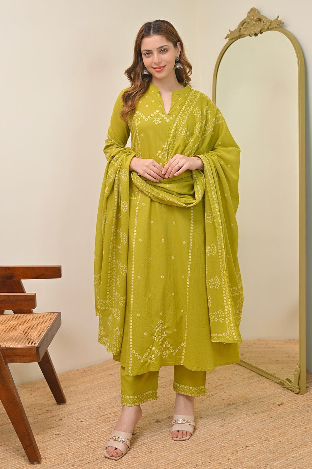 Kesariya Bandhej Handwork Cotton Suit Set