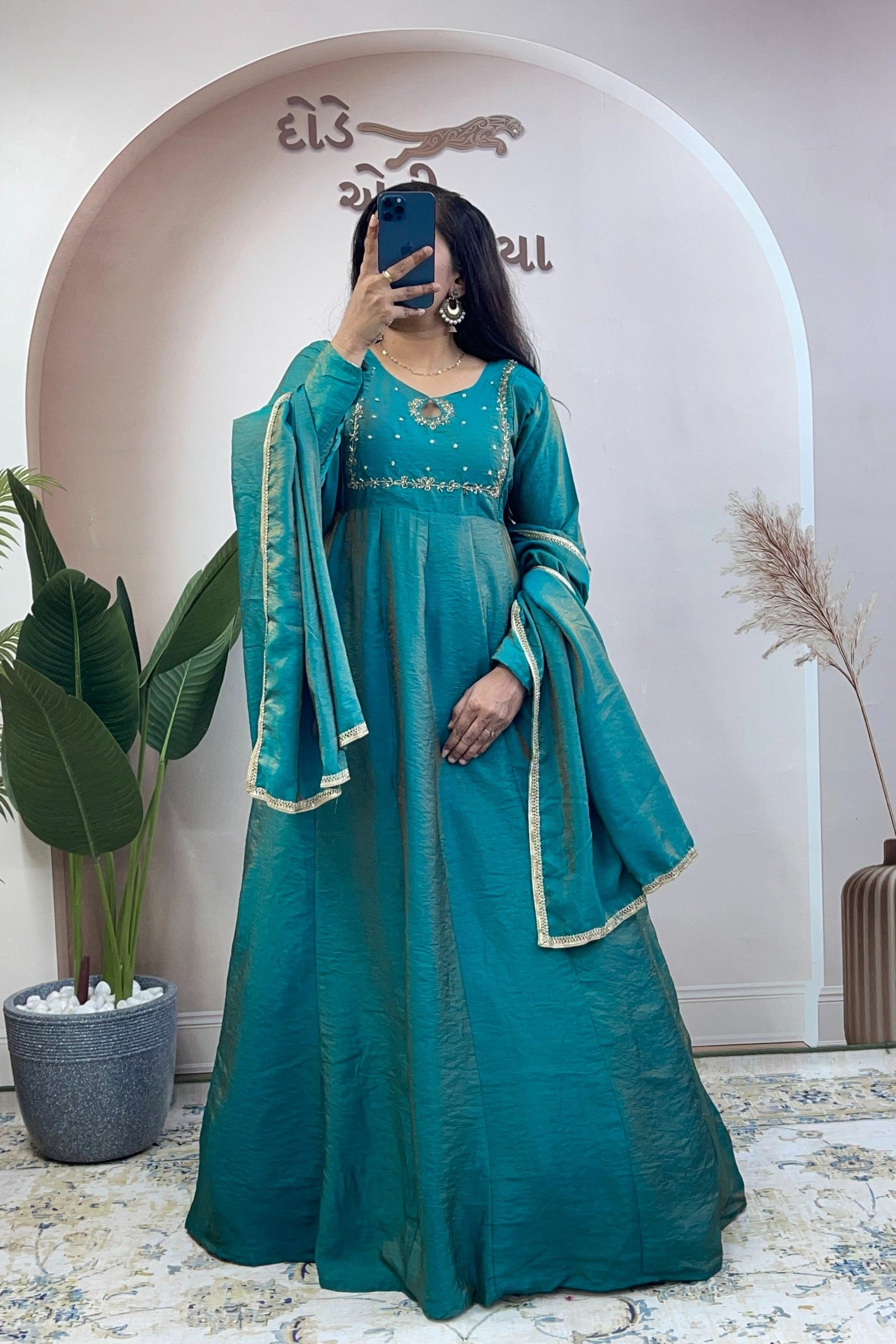 Morpanki Khatli Vichitra Silk Gown Set