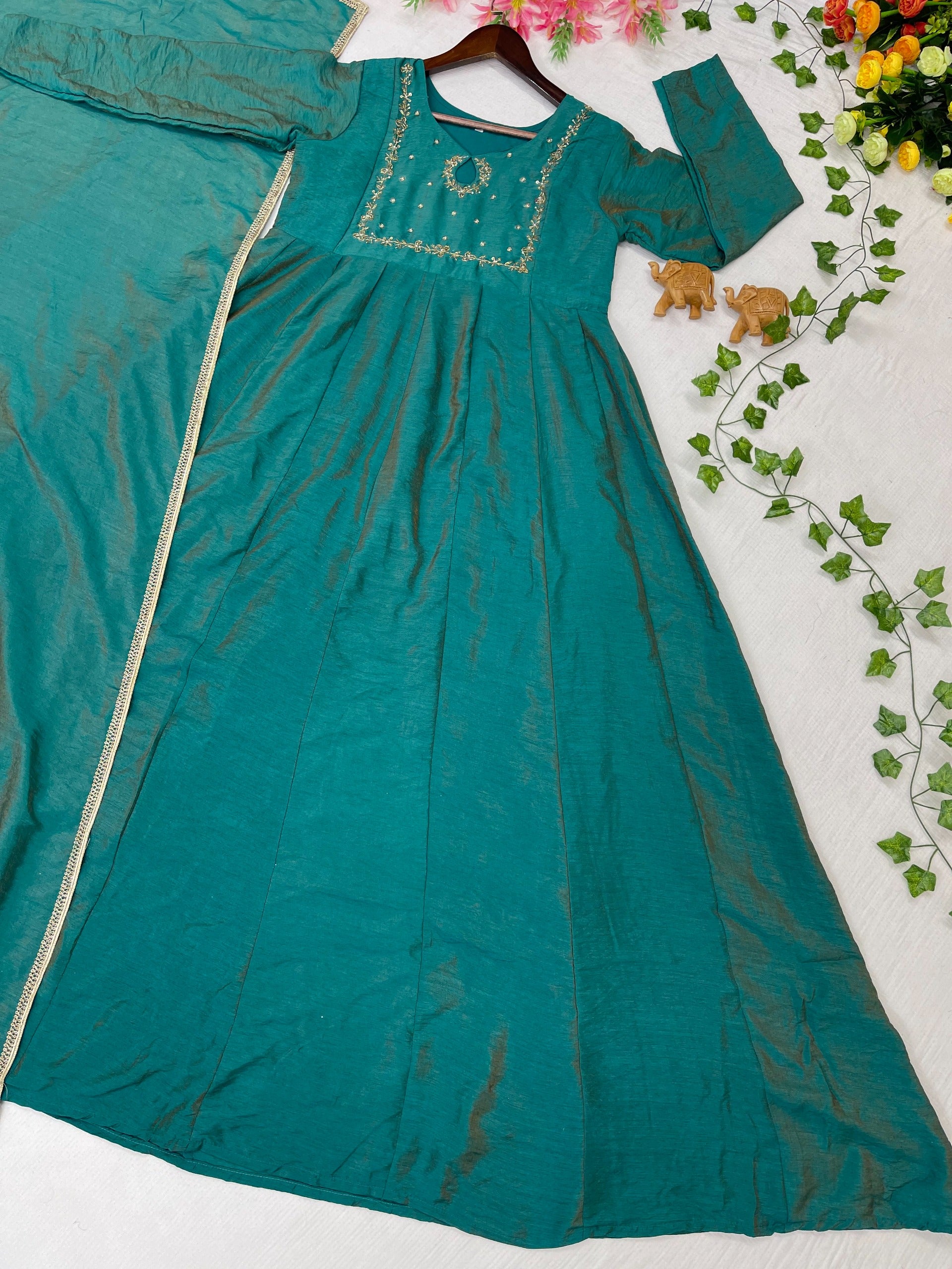 Morpanki Khatli Vichitra Silk Gown Set