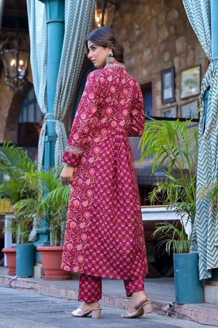 Lavender Harmony Kurta Pent With Dupatta Suit Set